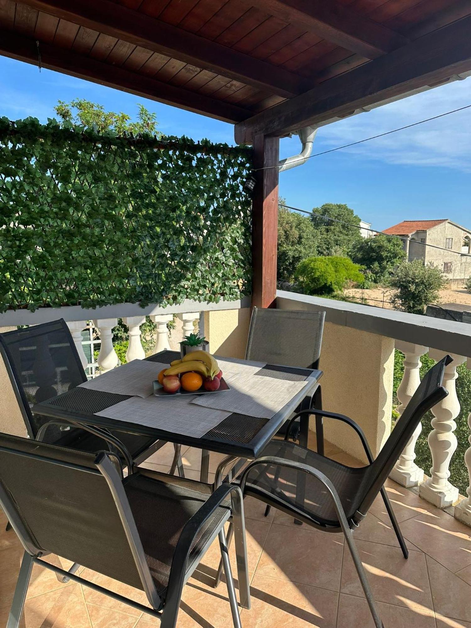 Apartmani Krpeta Pakostane Exterior photo