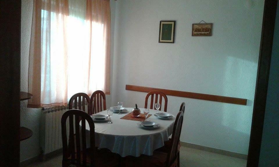 Apartmani Krpeta Pakostane Exterior photo